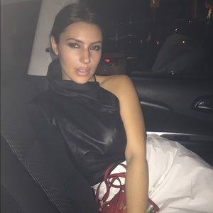 Meet your Posher, Sylvia